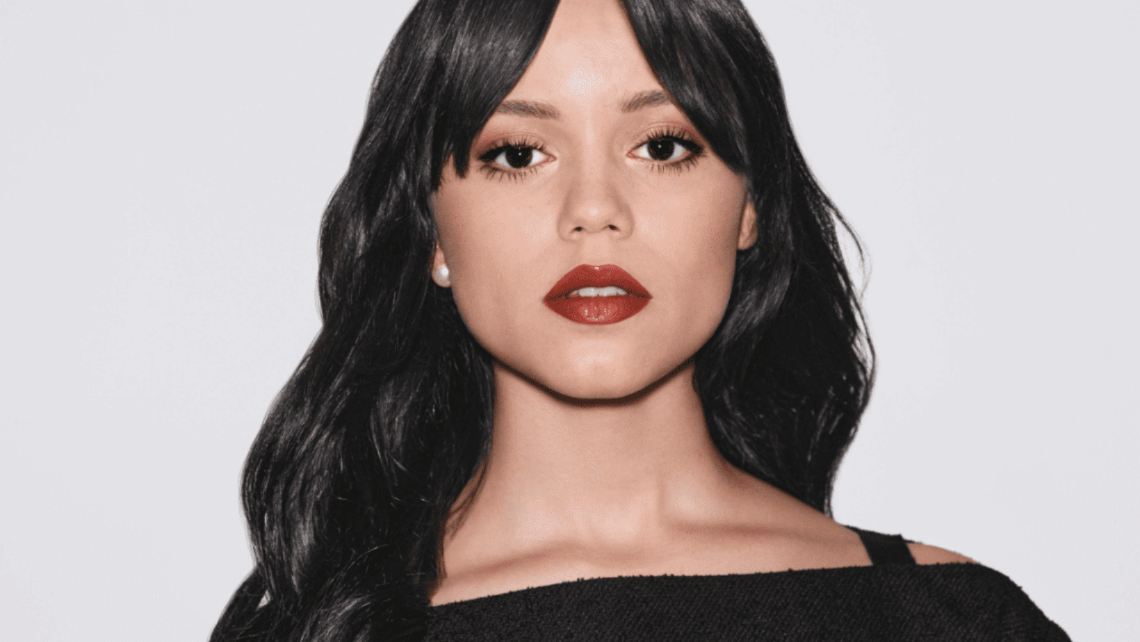 Jenna Ortega Reveals Her Beauty Philosophy: “It’s the Way You Represent Yourself”